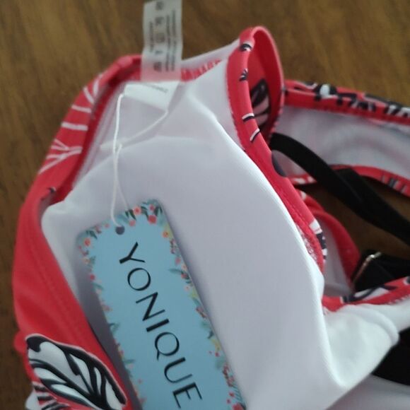 Yonique 2 pc tank and bikini top Sz L NWT - Picture 7 of 10
